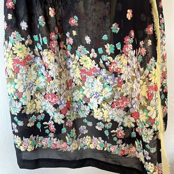 Nick & Mo Sleeveless Sheer Top - Picture 4 of 10